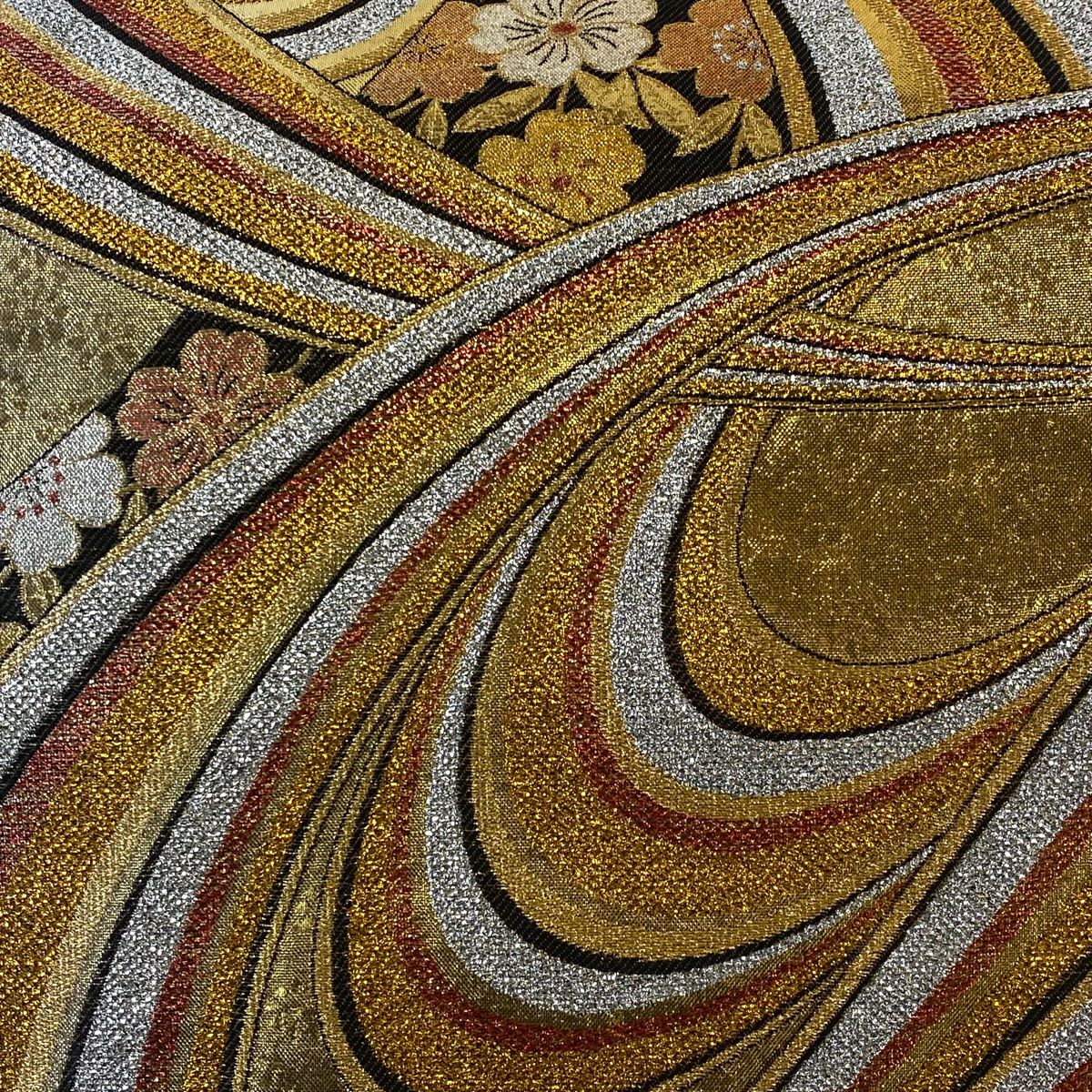 【美品】 袋帶 秀品級 草花紋紋 幾何學 金絲 金金箔 金色 六通 純蠶絲
