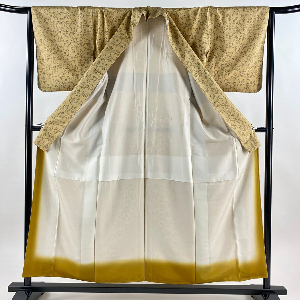 【美品】 小紋 身長156cm 袖長65cm M 雙層 紬織織 鬱金香 唐草紋 黃土 純蠶絲 名品級