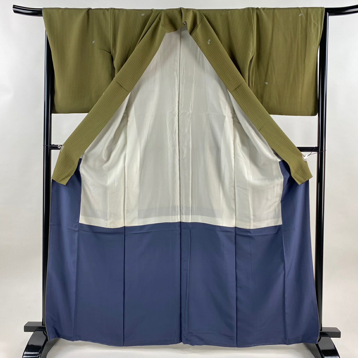 【美品】 小紋 身長164cm 袖長66.5cm M 雙層 辻村ジュサブロー 落款あり 花瓣 縱條 鶯色 純蠶絲 名品級
