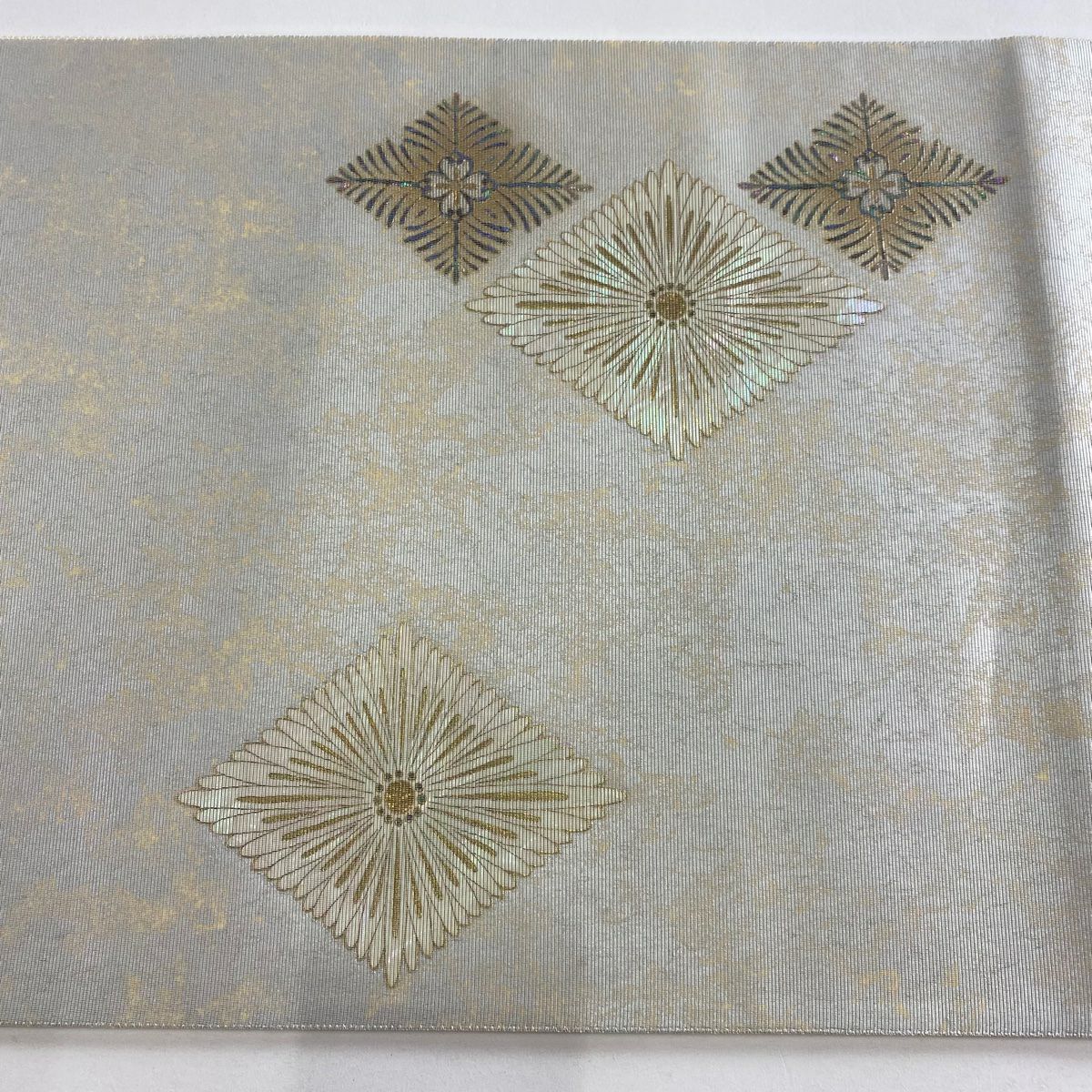 【美品】 袋帶 名品級 花菱 幾何學 金金箔 灰白 お太鼓圖案 純蠶絲