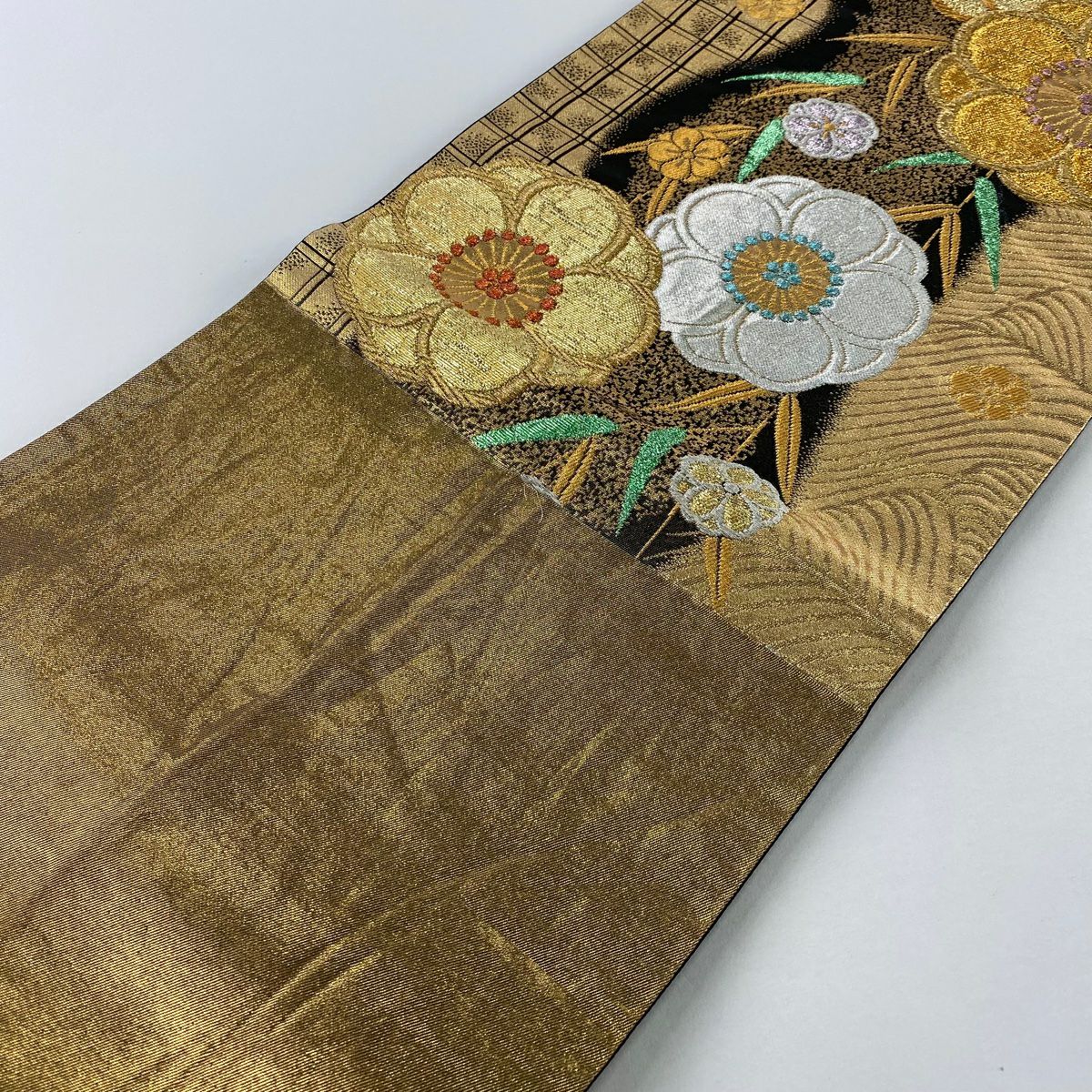 【美品】 袋帶 秀品級 梅花 波 金銀糸 金金箔 金色 六通 純蠶絲