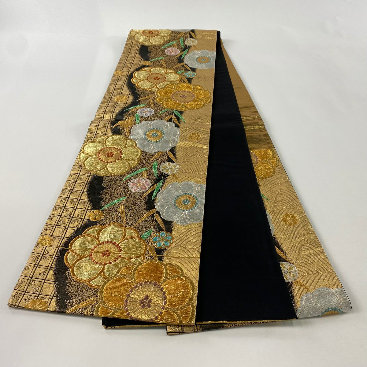 【美品】 袋帶 秀品級 梅花 波 金銀糸 金金箔 金色 六通 純蠶絲