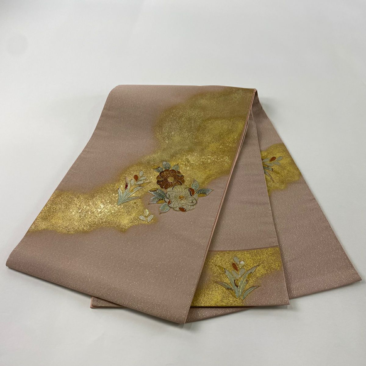 【美品】 袋帶 秀品級 草花紋紋 霞 金銀彩 金絲 粉紅 お太鼓柄 純蠶絲