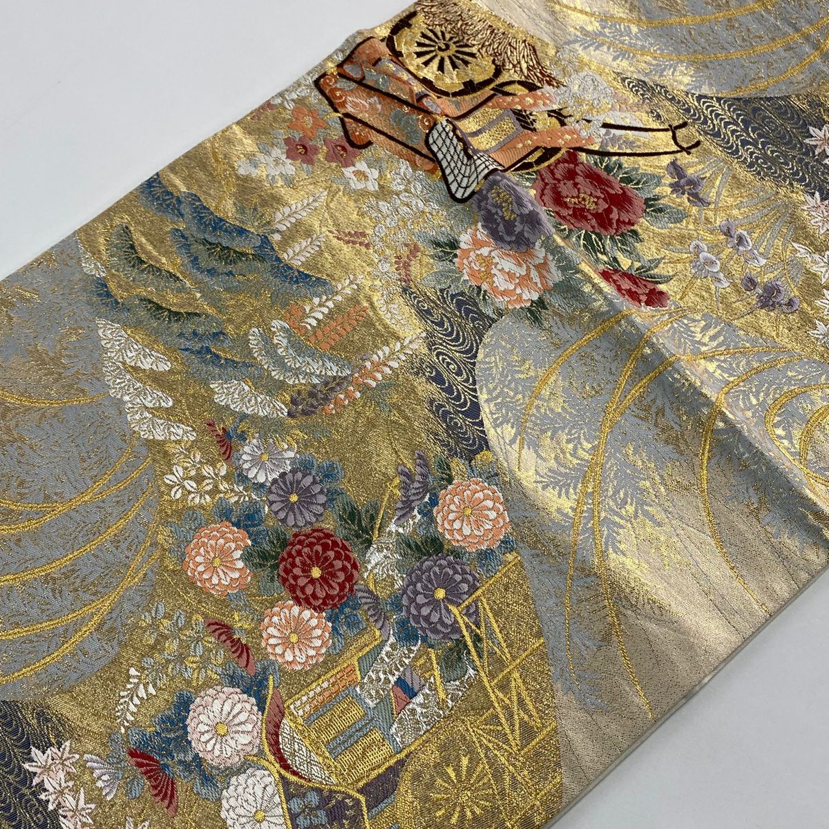 【美品】 袋帶 秀品級 流水取御所解 草花紋刺繡 金銀線 金色 六通 純蠶絲