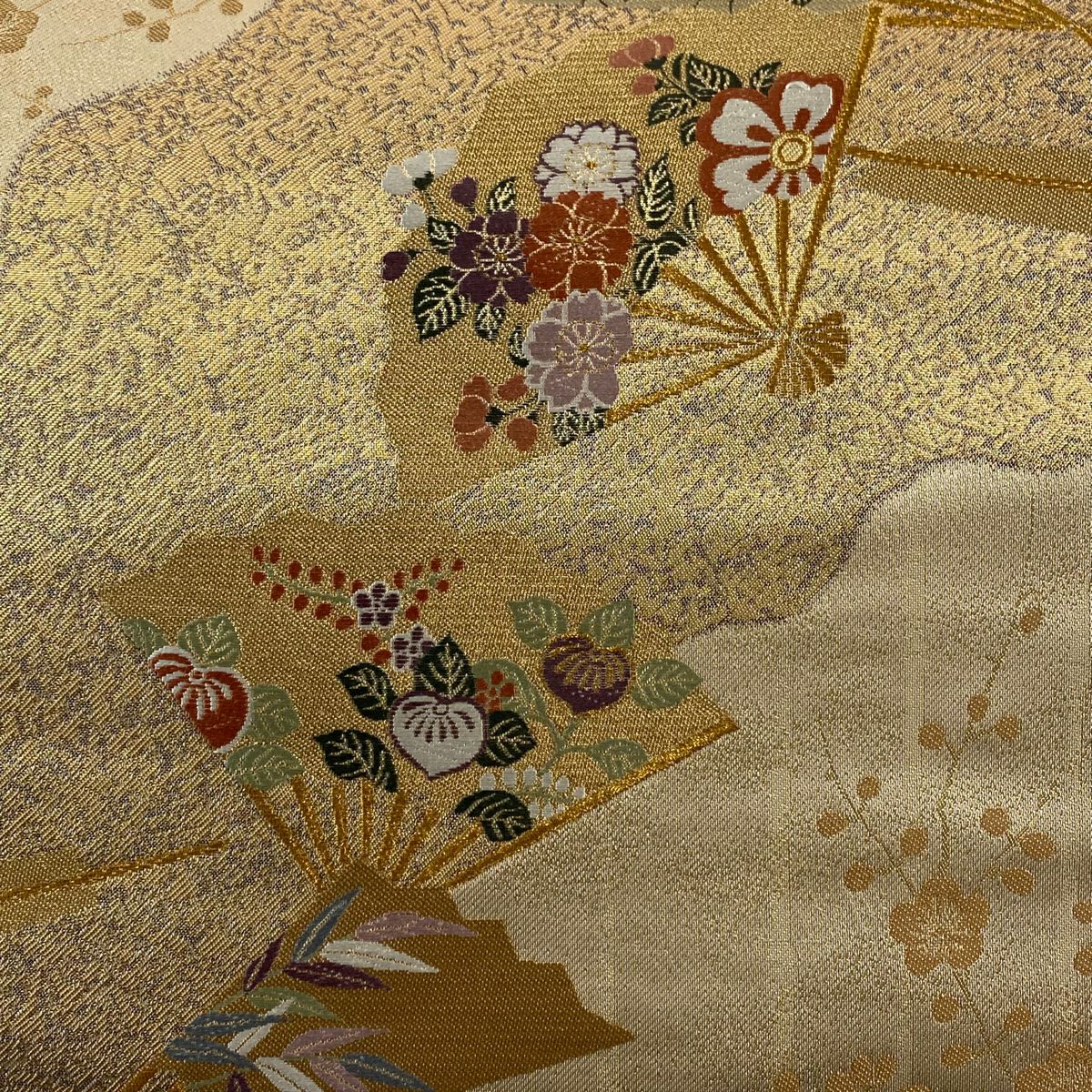 【美品】 袋帶 秀品級 道長檜扇子散 草花紋刺繡 金絲 金 六通 純蠶絲