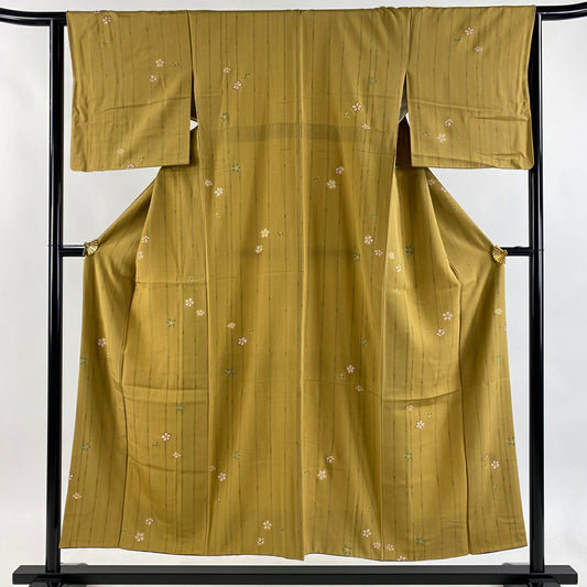 【美品】 小紋 身長151.5cm 袖長64cm M 雙層 梅花 縱條 金彩裝飾 黃土 純蠶絲 秀品級