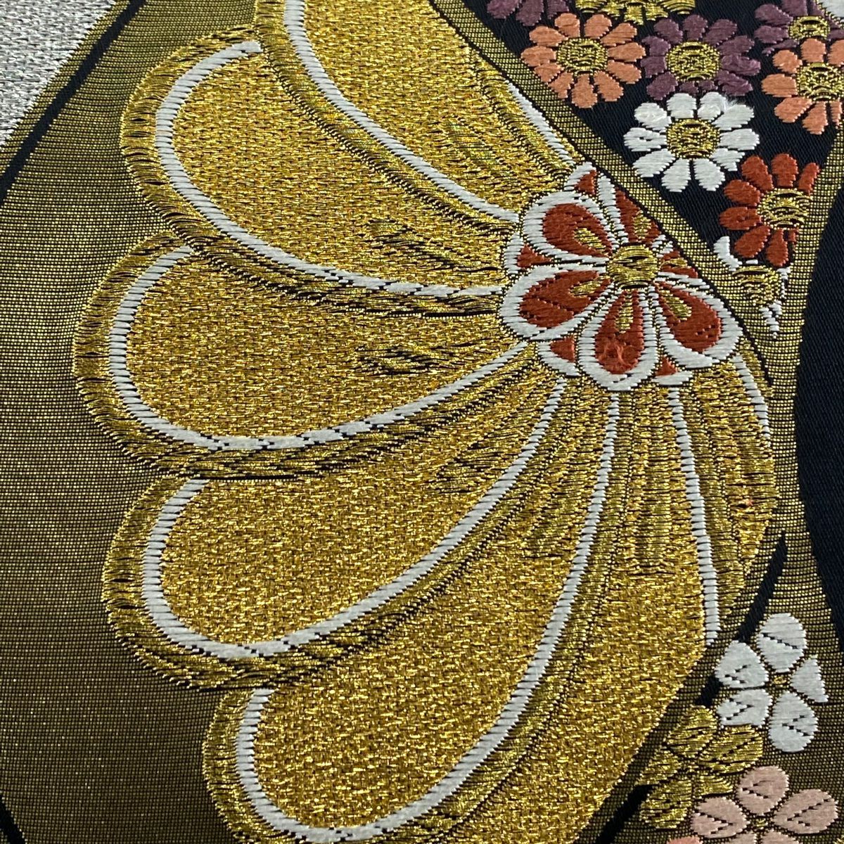 【美品】 袋帶 秀品級 菊花花 金銀彩 金金箔 黑 六通 純蠶絲