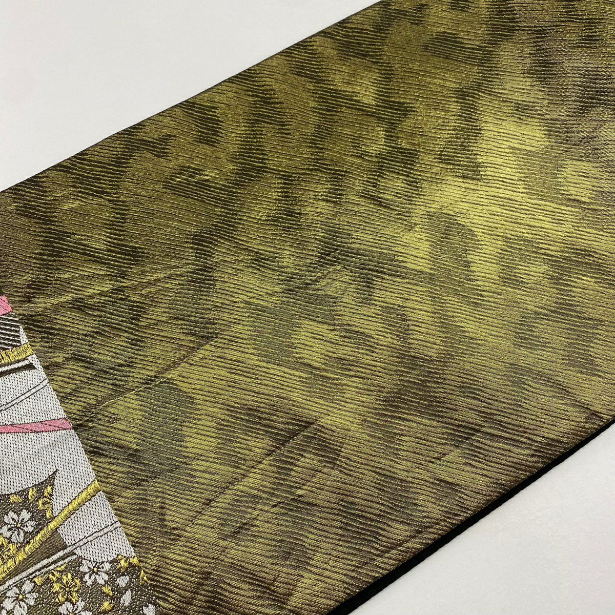 【美品】 袋帶 秀品級櫻花 よろけ縞 金絲 金金箔 金色 六通 純蠶絲