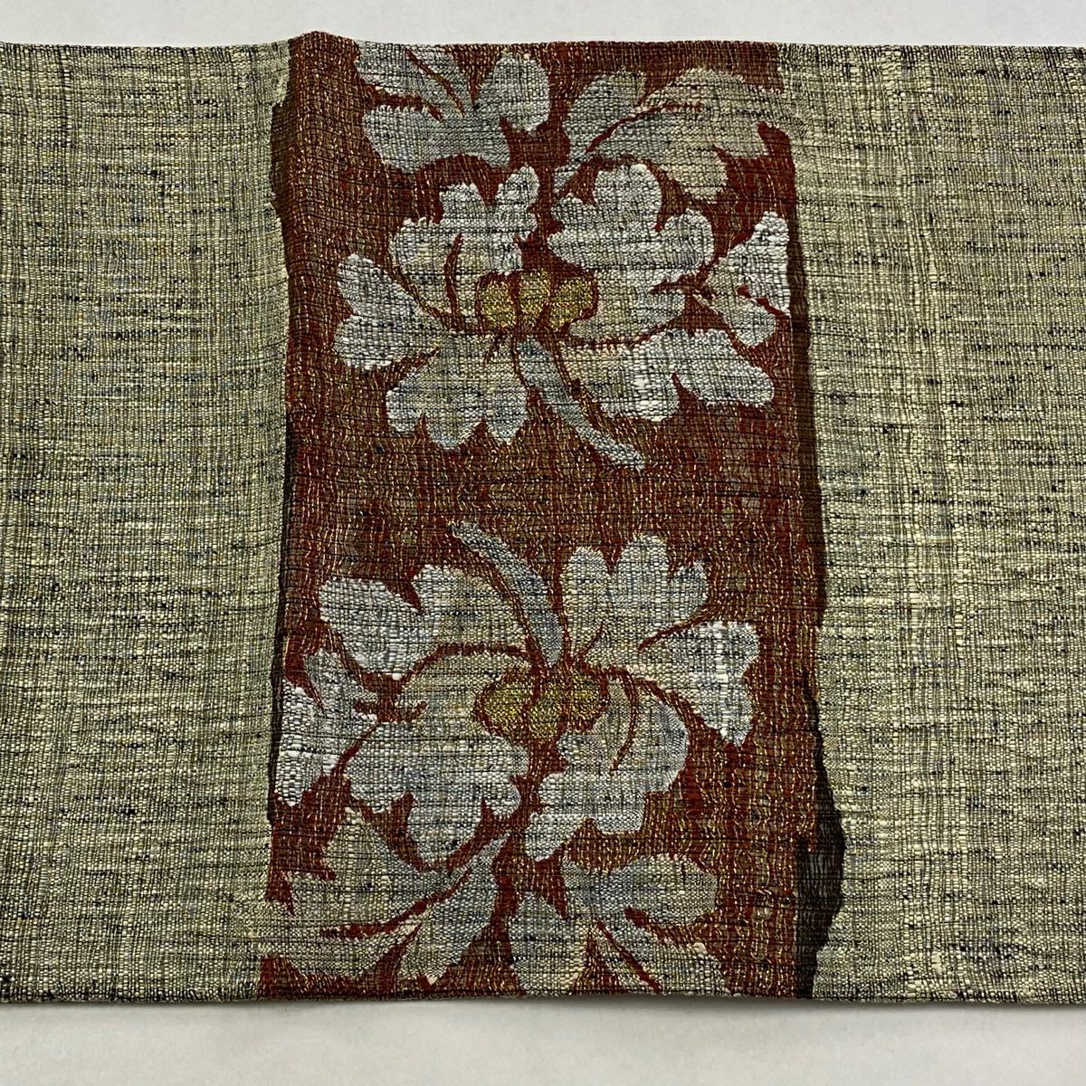 【美品】 袋帶 秀品級 關西仕立 草花紋 金糸 灰綠 お太鼓柄 純蠶絲