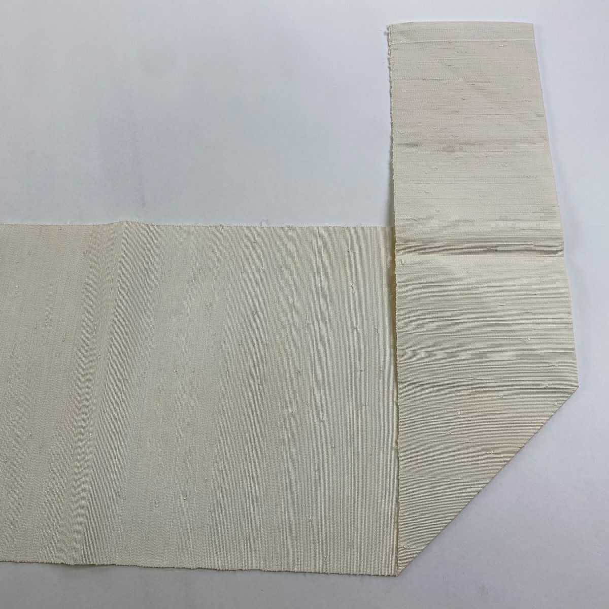 【美品】名古屋帶 秀品級 八寸名古屋帶 松樹葉仕立 幾何學圖案 波浪 奶油色 純蠶絲