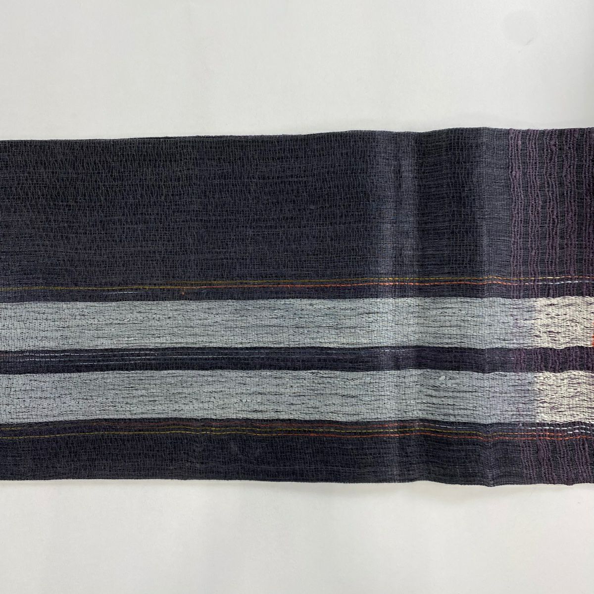 【美品】 袋帶 秀品級 縞 幾何學圖案 灰紫 お太鼓柄 純蠶絲