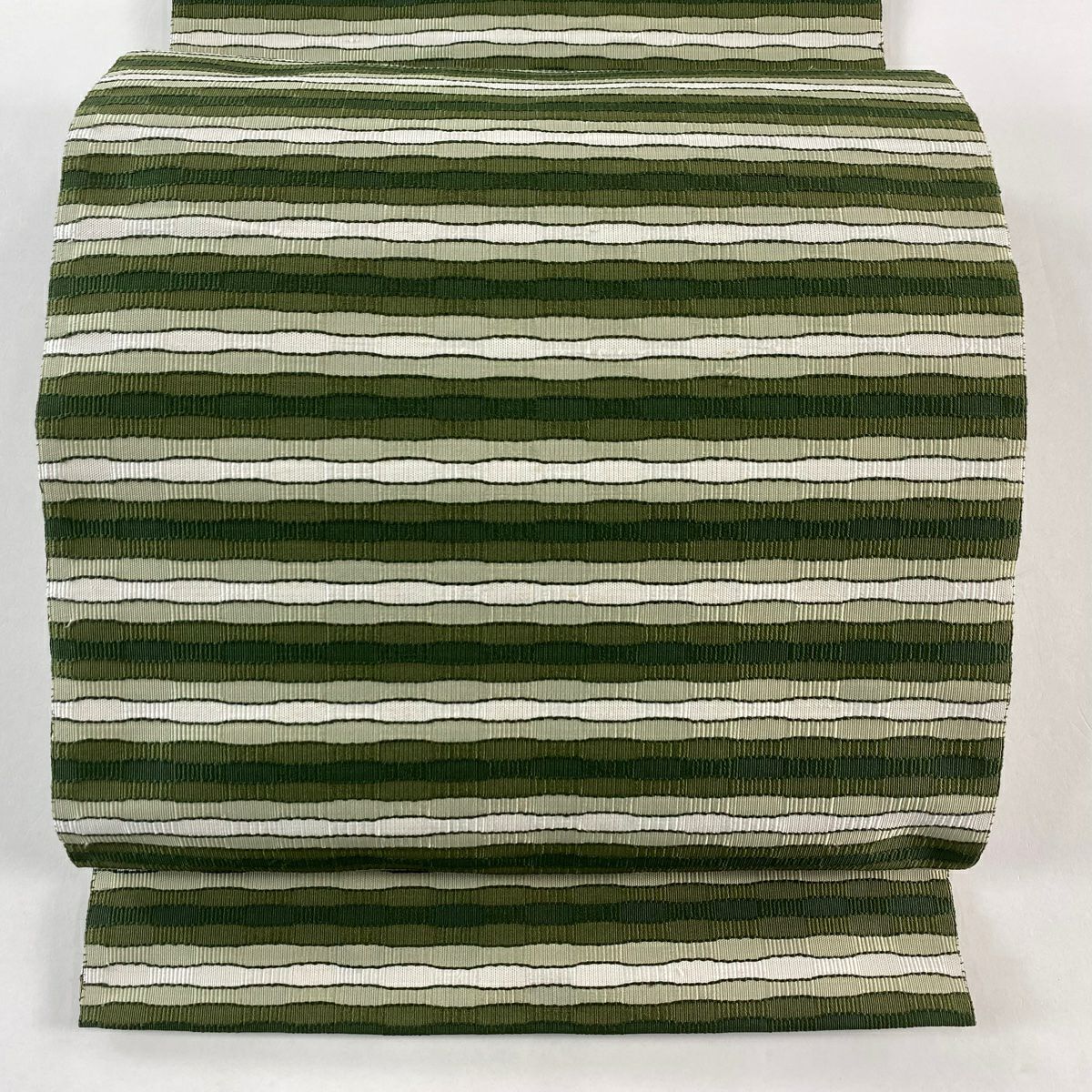 【美品】 名古屋帶 名品級 八寸名古屋帶 松樹葉仕立 雜色條紋 綠 純蠶絲