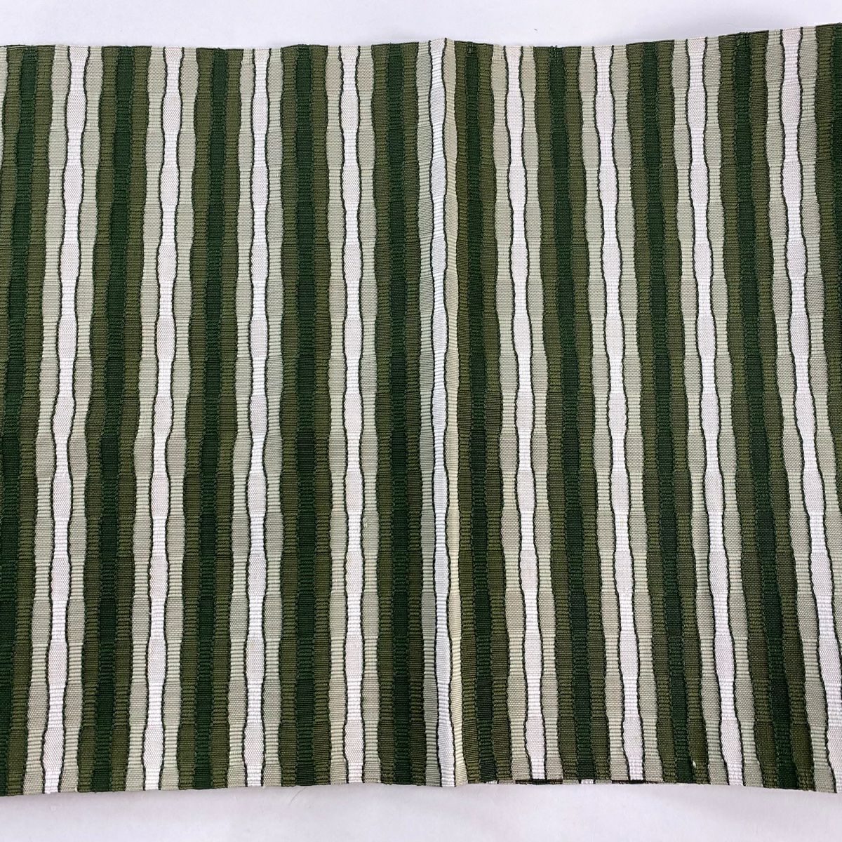 【美品】 名古屋帶 名品級 八寸名古屋帶 松樹葉仕立 雜色條紋 綠 純蠶絲