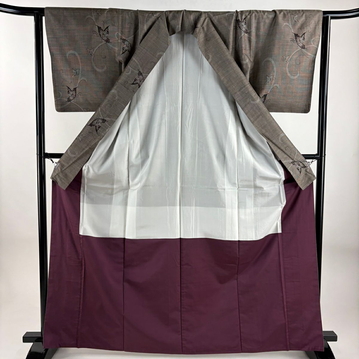 【美品】 紬織織 身長166cm 袖長64cm M 雙層 唐草紋 蝶 灰茶 純蠶絲 秀品級