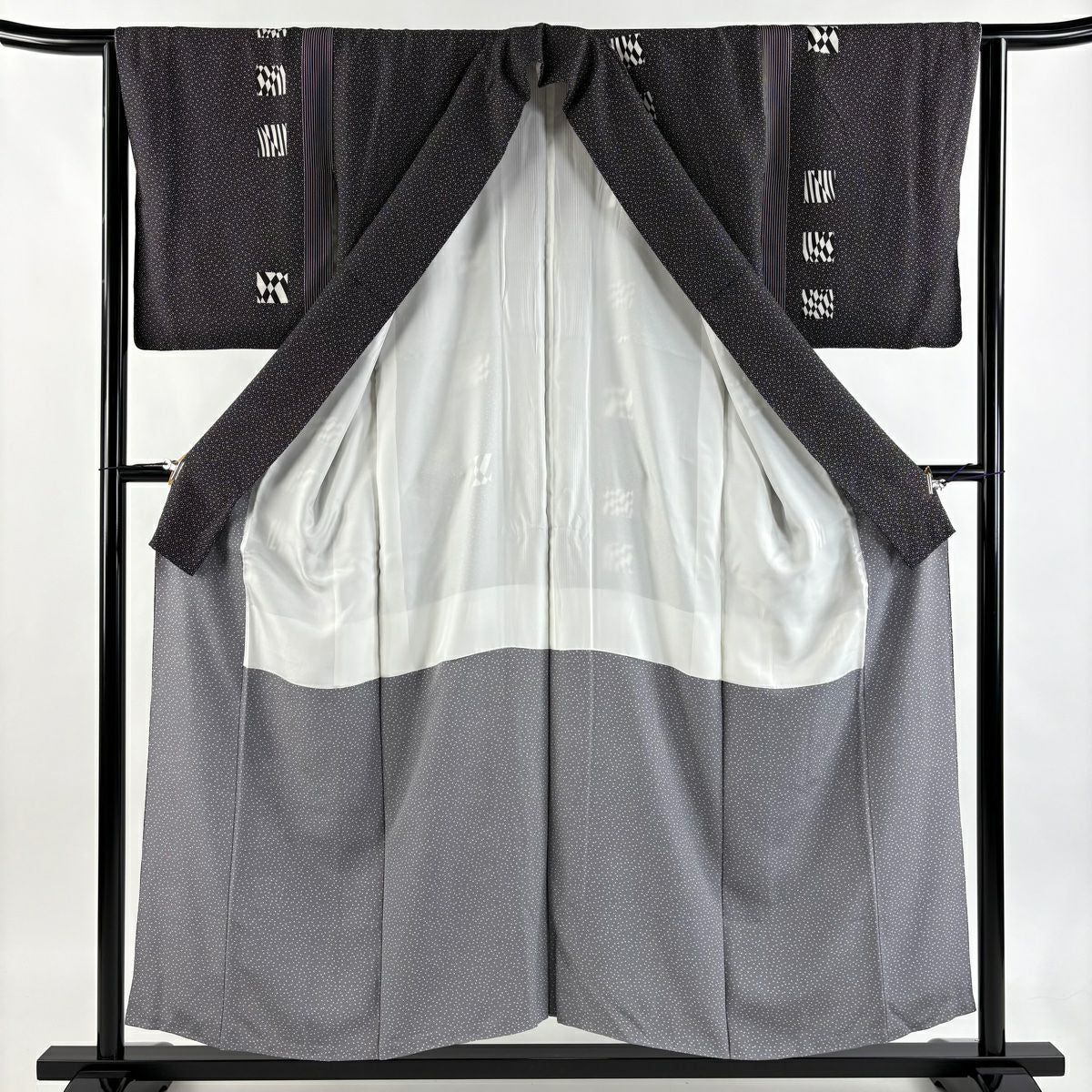 【美品】 小紋 身長154cm 袖長65cm M 雙層 縱條紋 幾何圖案 墨色 純蠶絲 秀品級