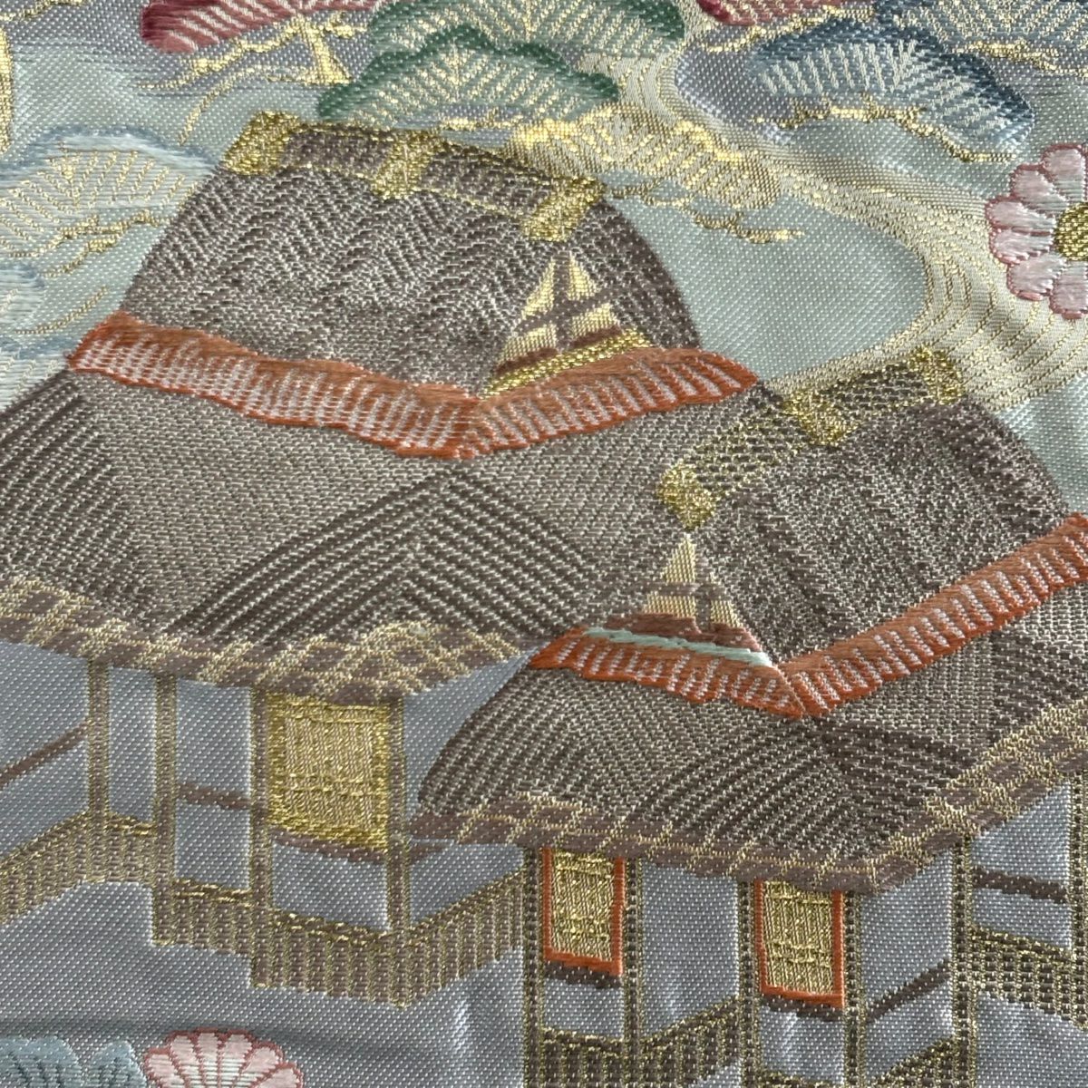 【美品】 袋帶 秀品級 關西仕立 家屋 松樹竹子梅花 金糸 金金箔 灰紫 六通 純蠶絲
