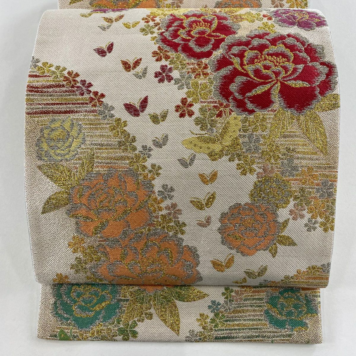 【美品】 袋帶 秀品級 草花紋紋 蝶 金糸 金金箔 奶油色 六通 純蠶絲