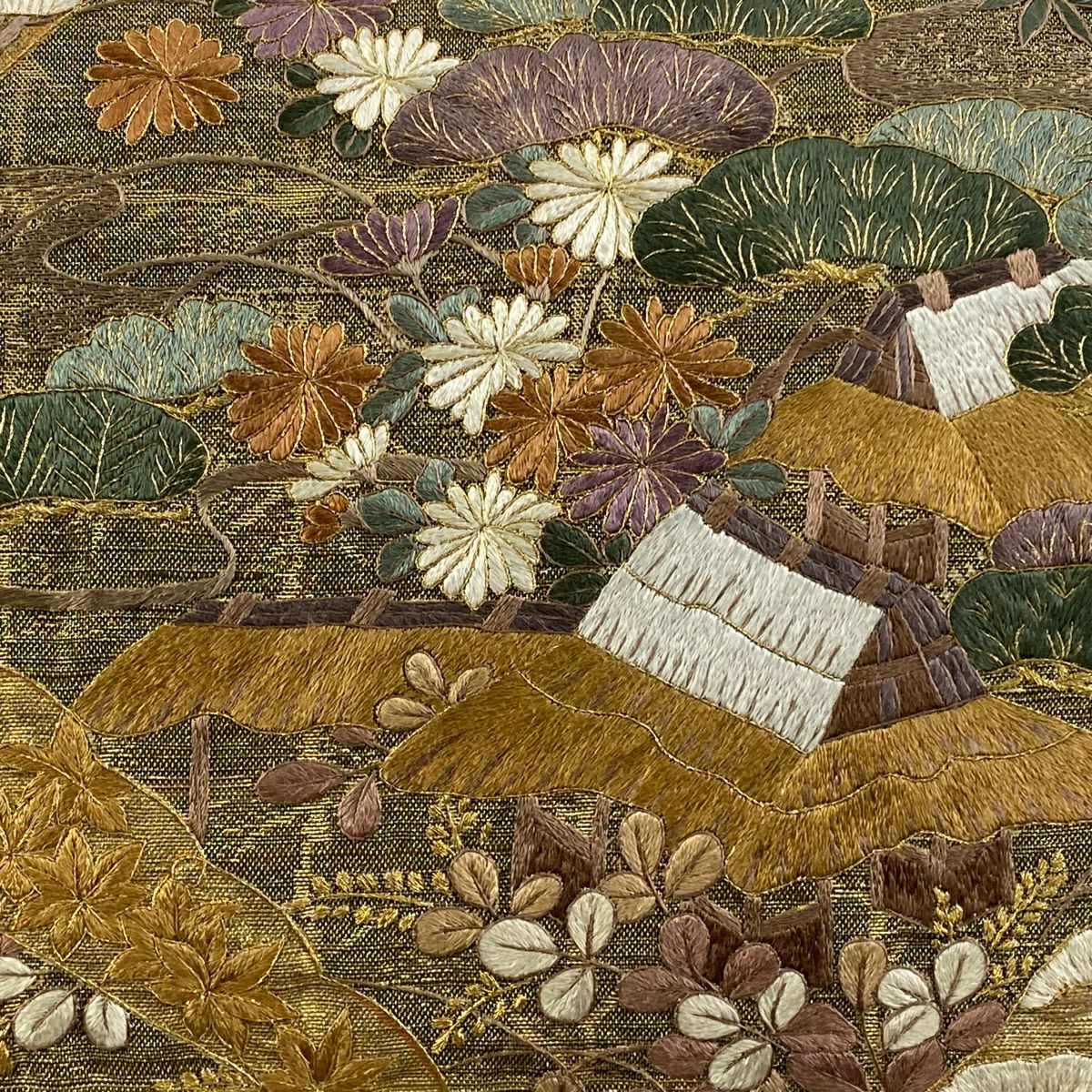 【美品】 袋帶 逸品級 建築 松樹竹子梅花 刺繡 金絲 金色 大鼓圖案 純蠶絲