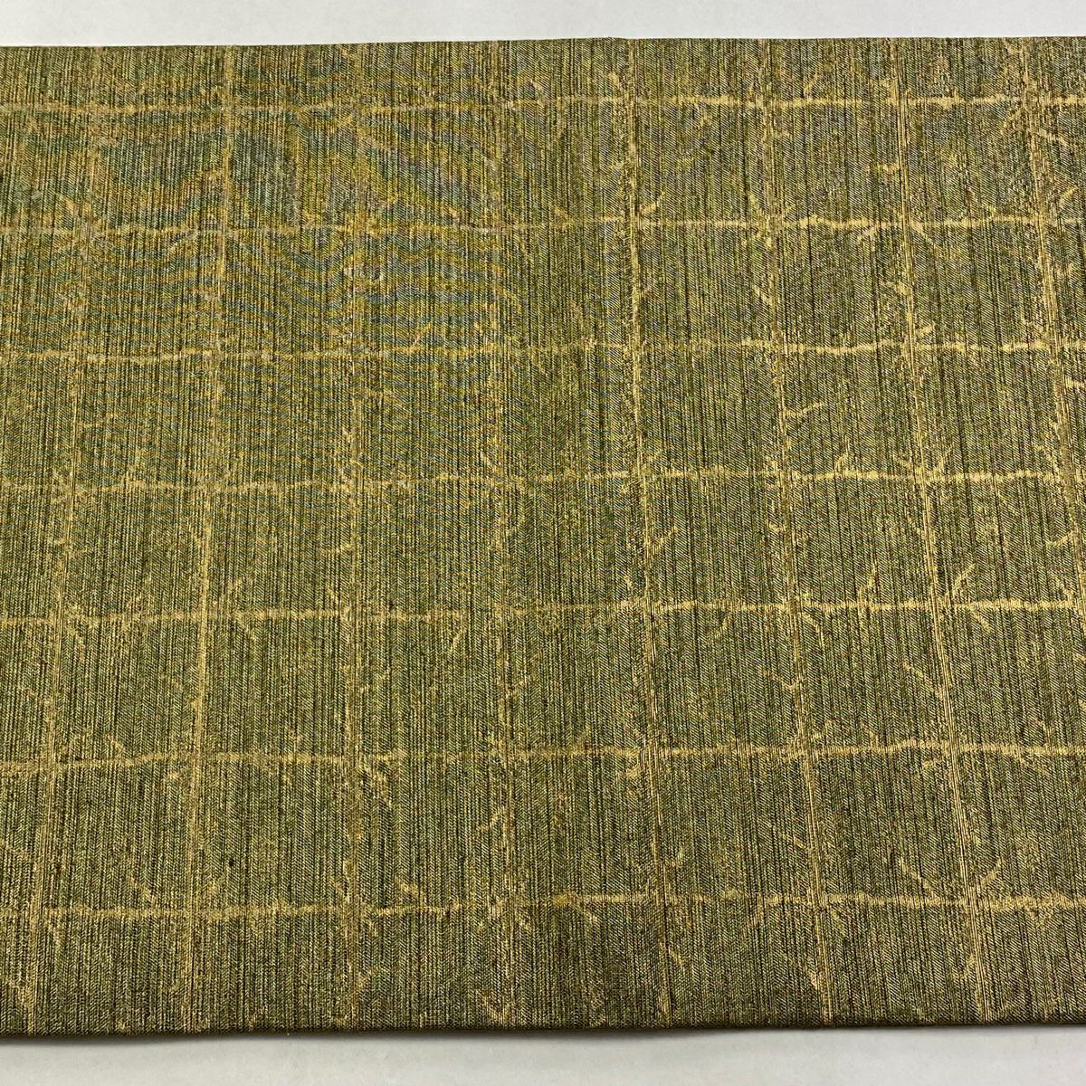 【美品】 袋帶 逸品級 建築 松樹竹子梅花 刺繡 金絲 金色 大鼓圖案 純蠶絲