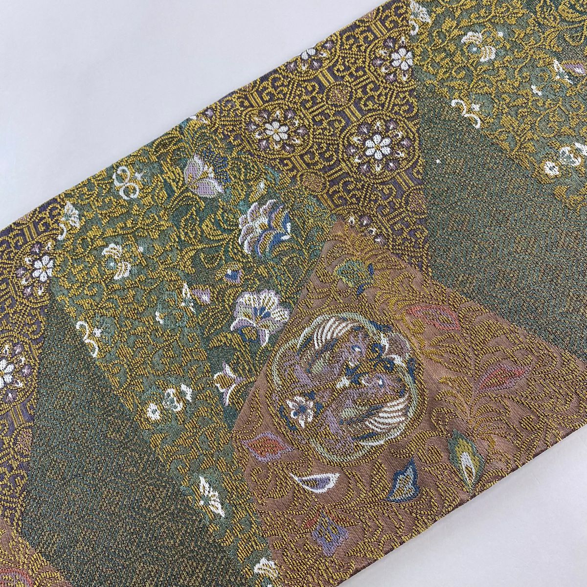 【美品】 袋帶 名品級 西陣工藝帶 向鳥 草花紋紋 金金箔 茶綠 六通 純蠶絲