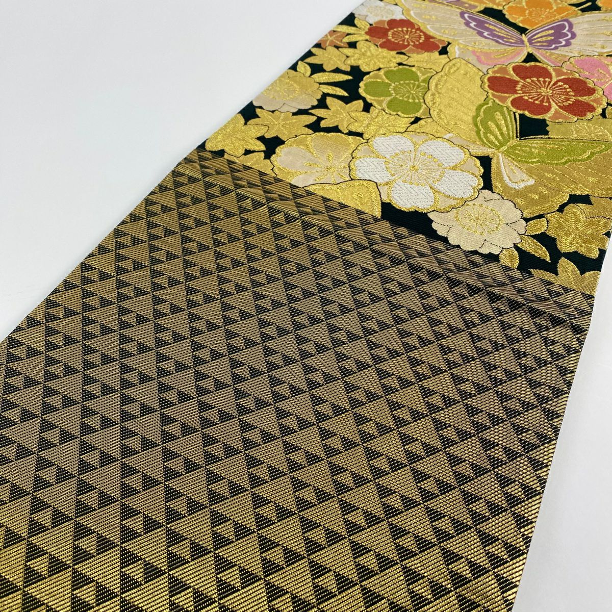 【美品】 袋帶 名品級 蝶 櫻花 金糸 刺繡 黑 六通 純蠶絲