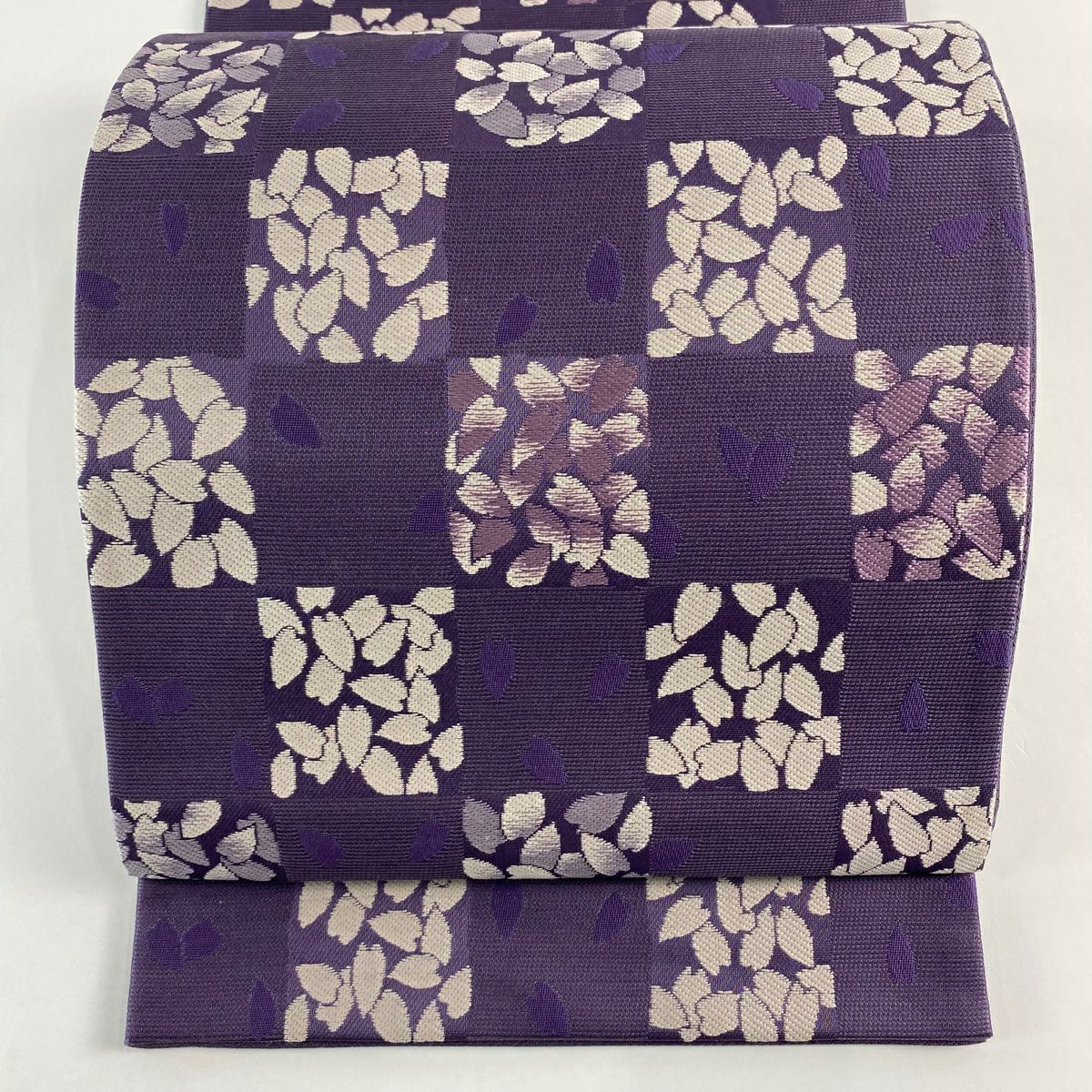 【美品】 袋帶 名品級 變化市松樹 櫻花花瓣 刺繡 紫 六通 純蠶絲