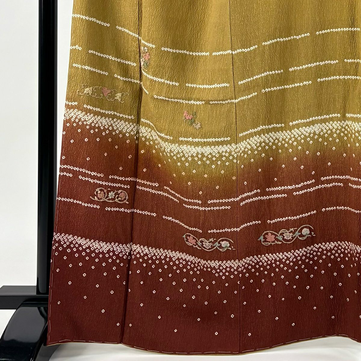 【美品】訪問服 身長165.5cm 袖長67.5cm L 雙層 花唐草紋 相良刺繡 絞染 山吹茶 純蠶絲 秀品級