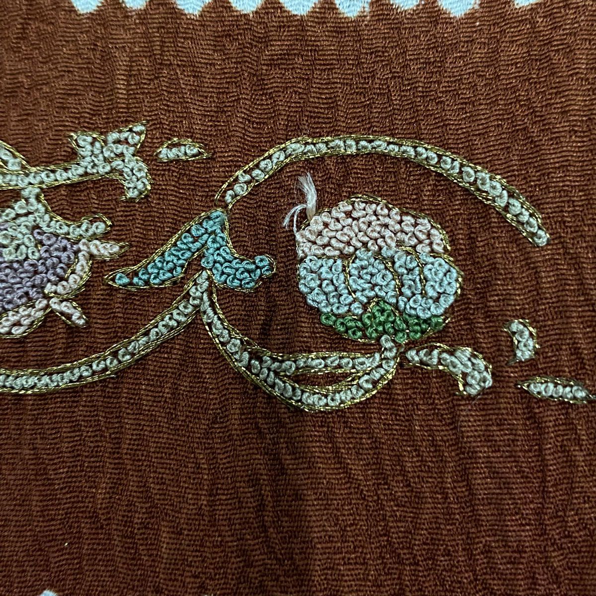 【美品】訪問服 身長165.5cm 袖長67.5cm L 雙層 花唐草紋 相良刺繡 絞染 山吹茶 純蠶絲 秀品級