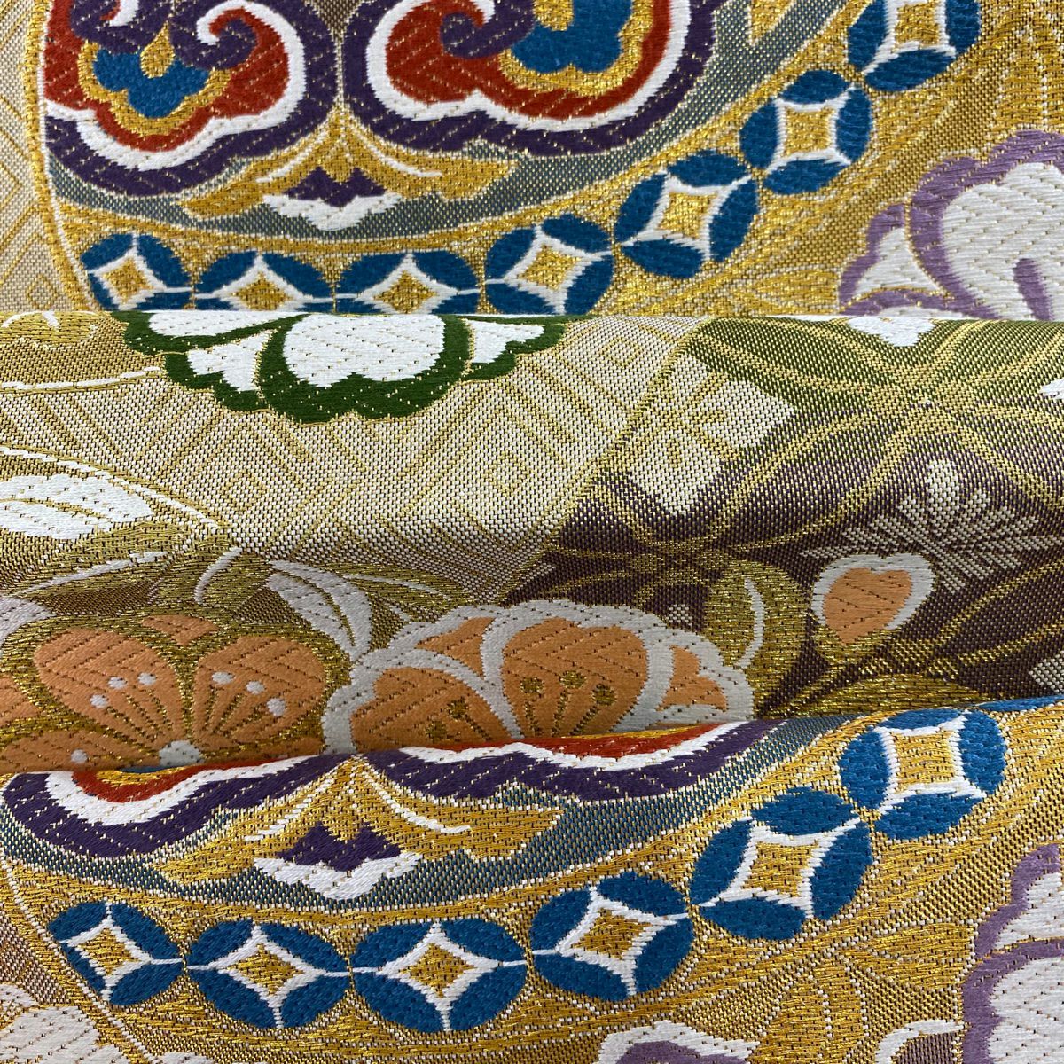 【美品】 袋帶 秀品級 振袖禮服禮服用 手鞠 櫻花 金線 唐織 金色 六通 純蠶絲
