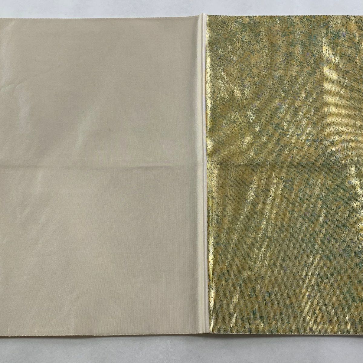 【美品】 袋帶 秀品級 枝花 鳥 金金箔 金色 大鼓圖案 純蠶絲