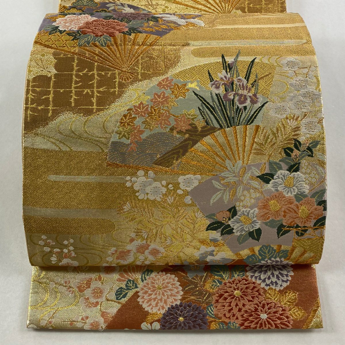 【美品】 袋帶 秀品級 扇子 草花紋 金糸 金金箔 金色 六通 純蠶絲