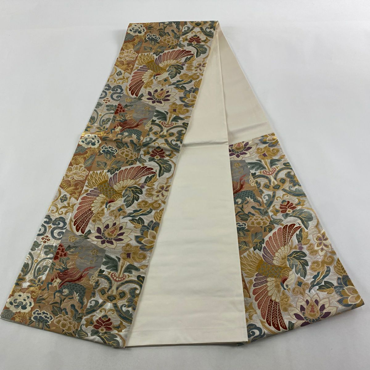【美品】 袋帶 秀品級 鳥 草花紋 金糸 金金箔 銀 六通 純蠶絲