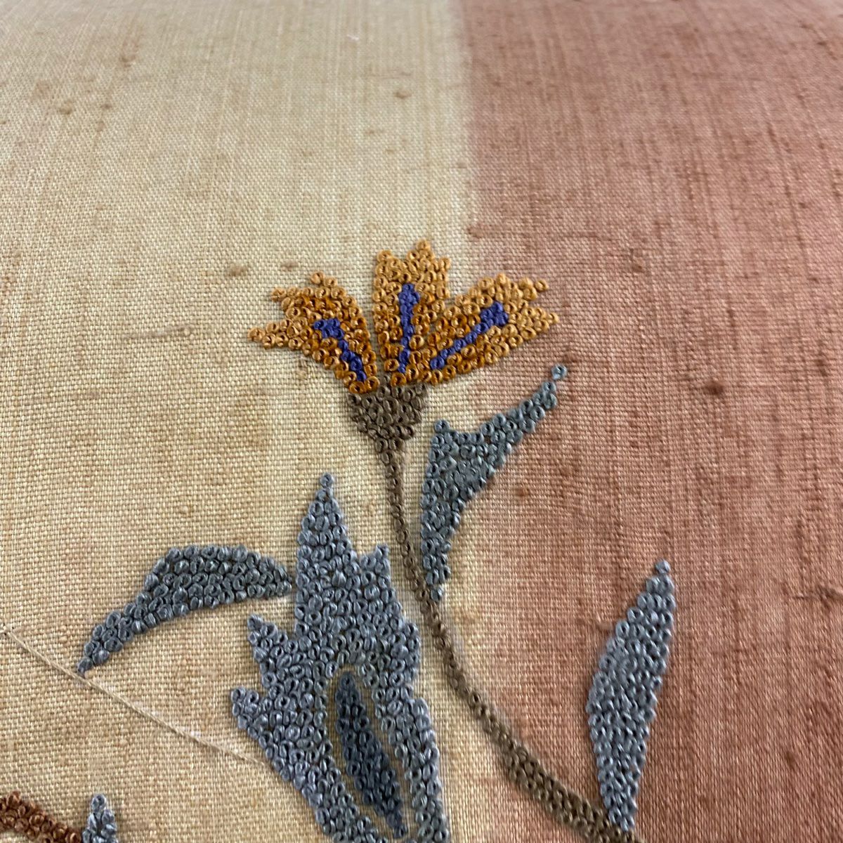 名古屋帶 秀品級 關西仕立 草花紋刺繡 米色 純蠶絲