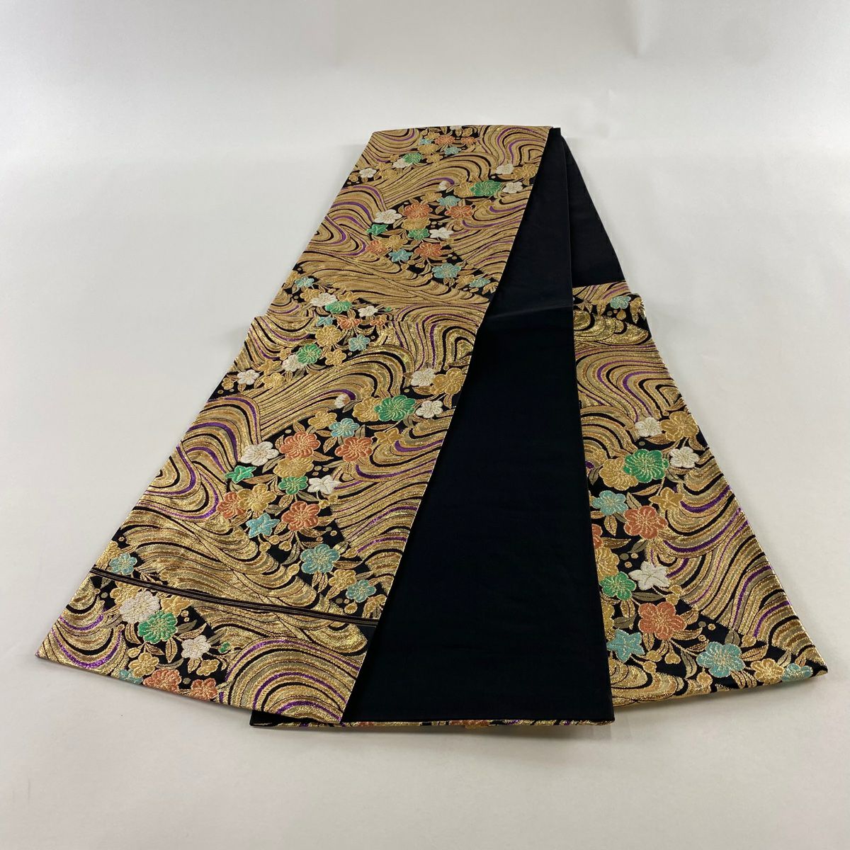 【美品】 袋帶 秀品級 草花紋紋 流水 金絲 金金箔 金色 六通 純蠶絲