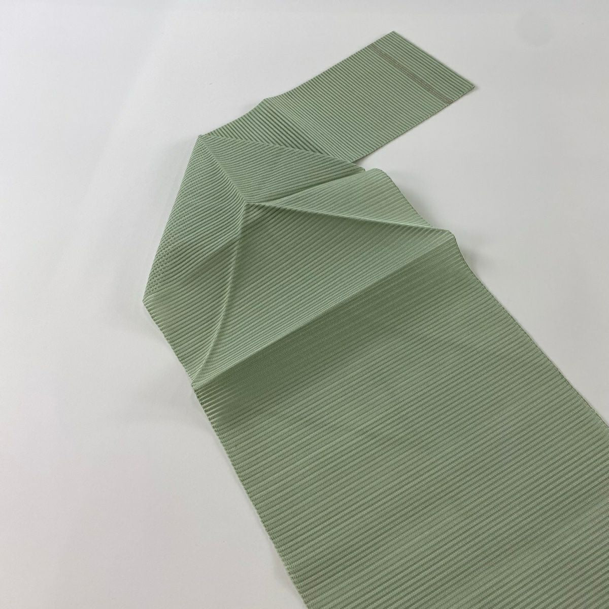名古屋帶 秀品級 夏帶 絽 八寸名古屋帶 松樹葉仕立 單層仕立 幾何學圖案 金銀彩 灰綠 純蠶絲