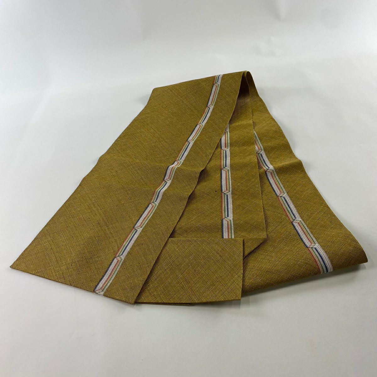 【美品】 名古屋帶 秀品級 八寸名古屋帶 松樹葉仕立 幾何學圖案 黃土 純蠶絲
