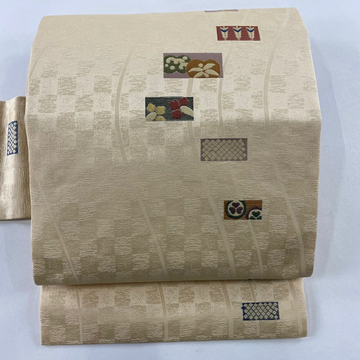 【美品】名古屋帶 秀品級 蝴蝶 矢羽根 金絲 米色 純蠶絲