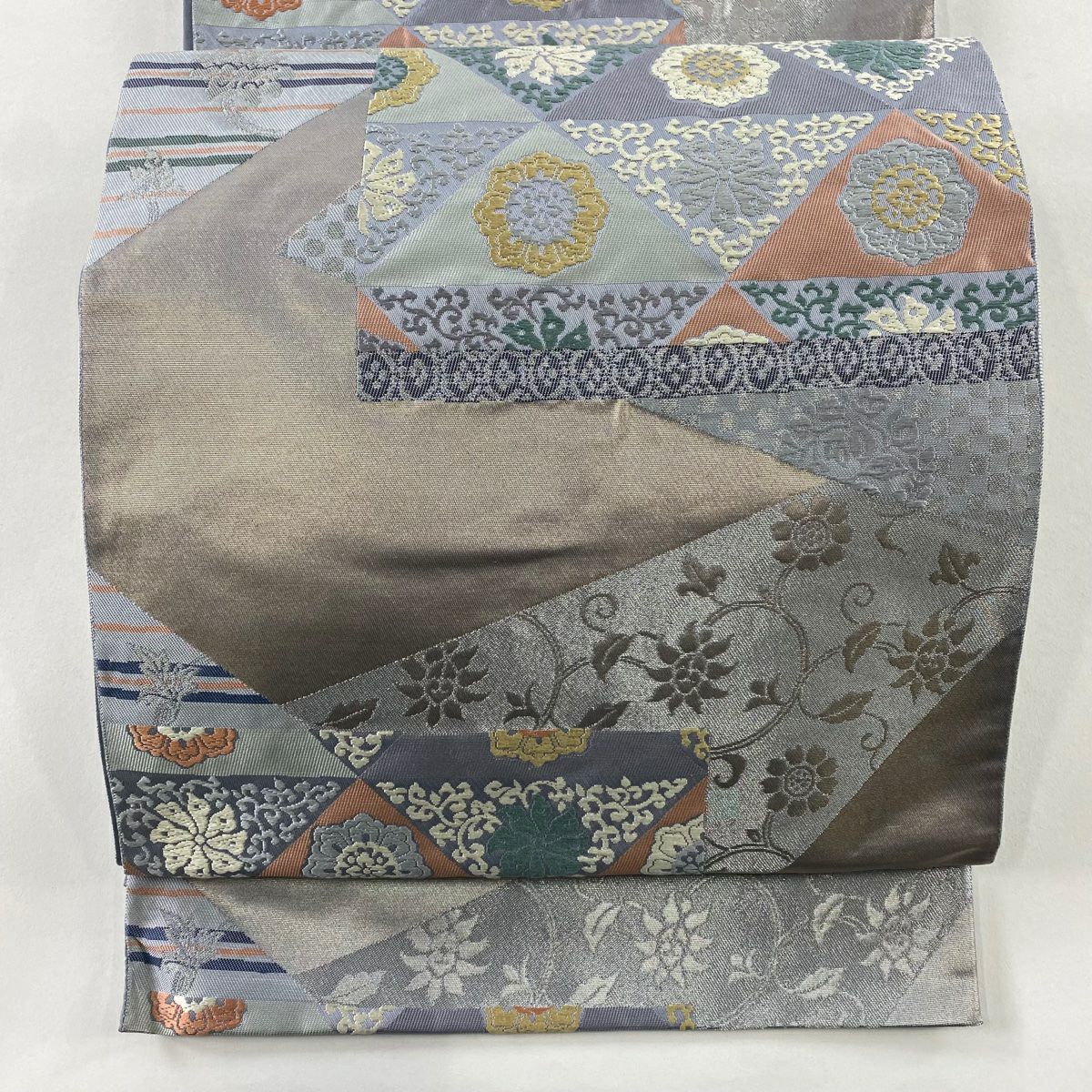 【美品】 袋帶 秀品級 華紋 花唐草紋 唐織 銀線 灰紫 六通 純蠶絲