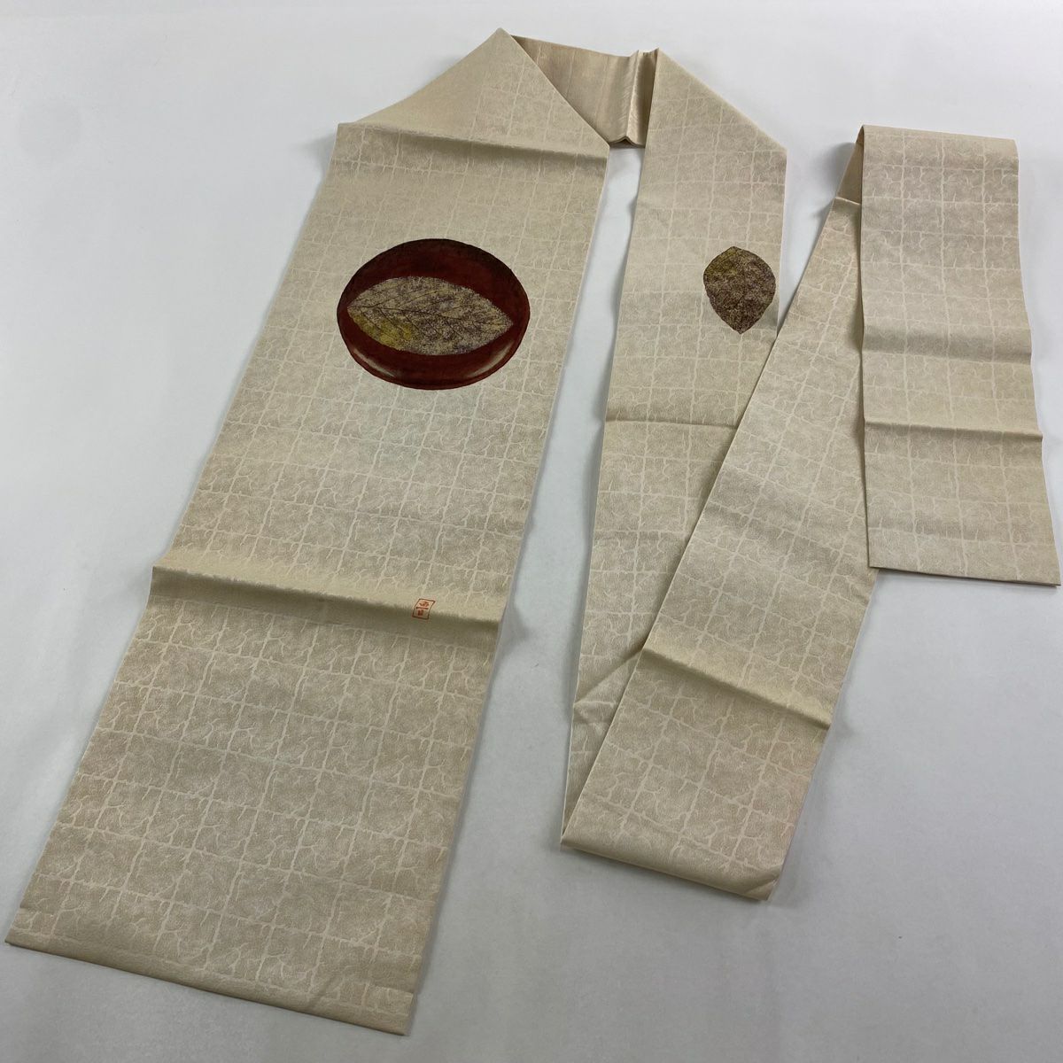 【美品】 名古屋帶 名品級 附有落款 葉紋 金絲 米色 純蠶絲