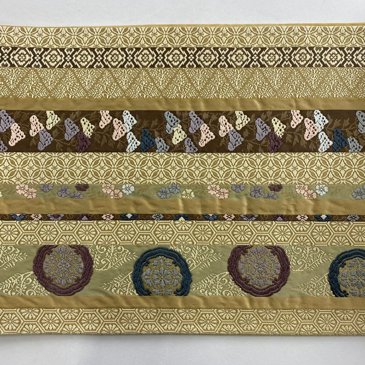 【美品】 袋帶 名品級 女郎花 七寶 金金箔 麗粹唐織 米色 六通 純蠶絲