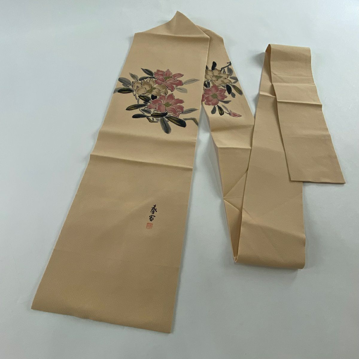 【美品】名古屋帶 秀品級 附落款 山科春宣 草花紋紋 金彩裝飾 薄橙色 純蠶絲