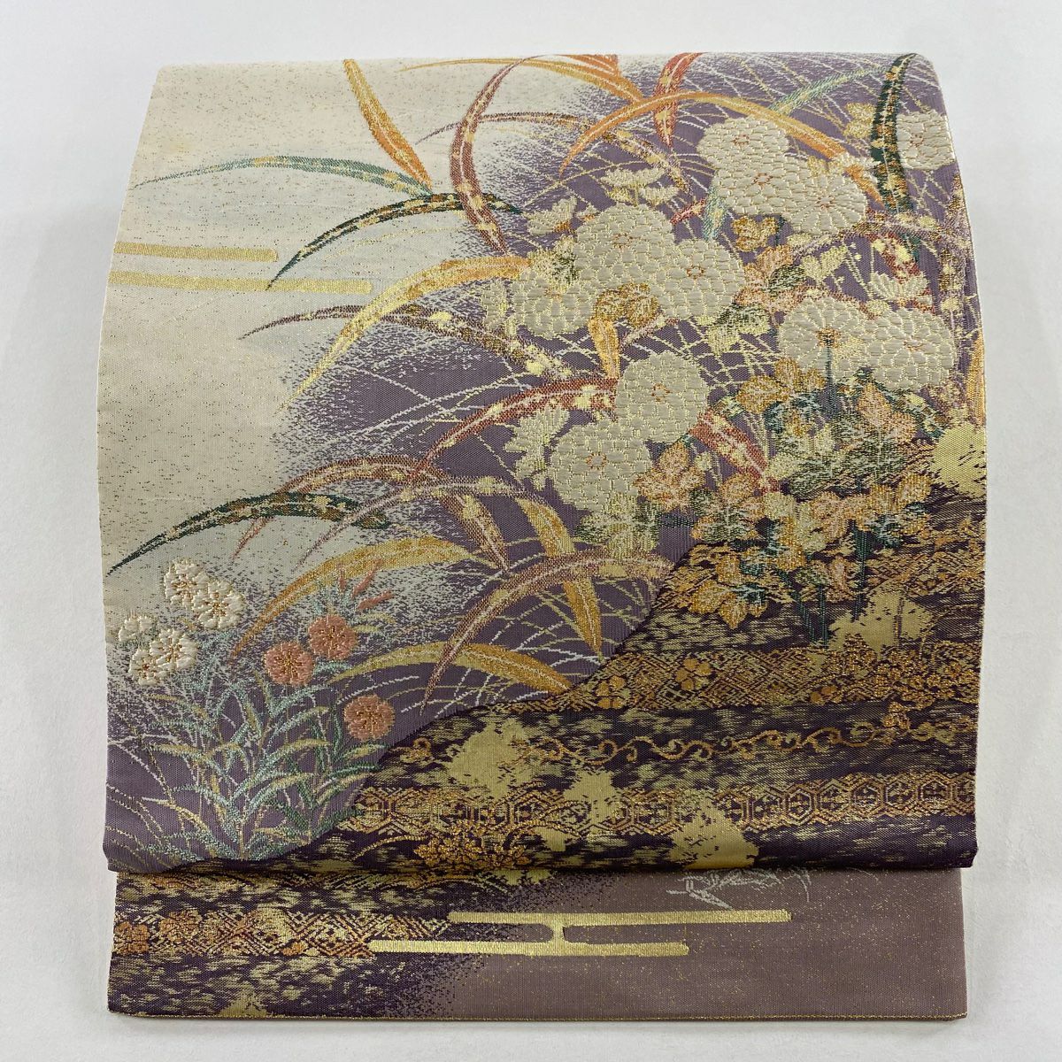 【美品】 袋帶 秀品級 霞芝菊花段文 金金箔 奶油色 大鼓圖案 純蠶絲