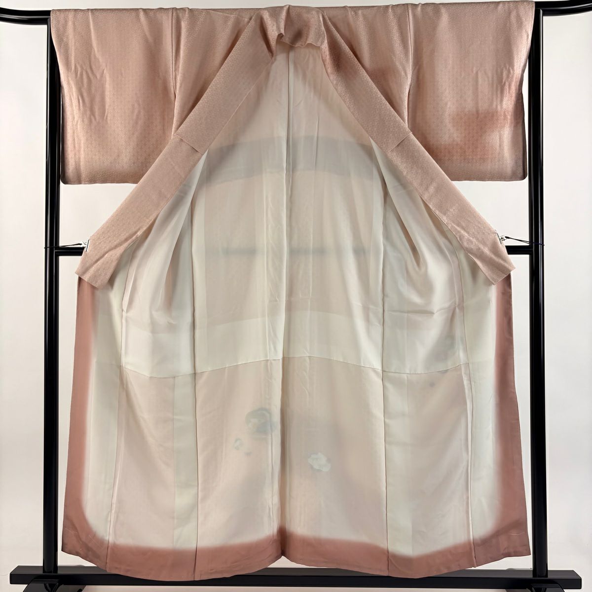 【美品】 付下 身長155cm 袖長65cm M 雙層 月聖子 落款あり 貝合わせ 御所車 刺繡 金糸 粉紅 純蠶絲 逸品級