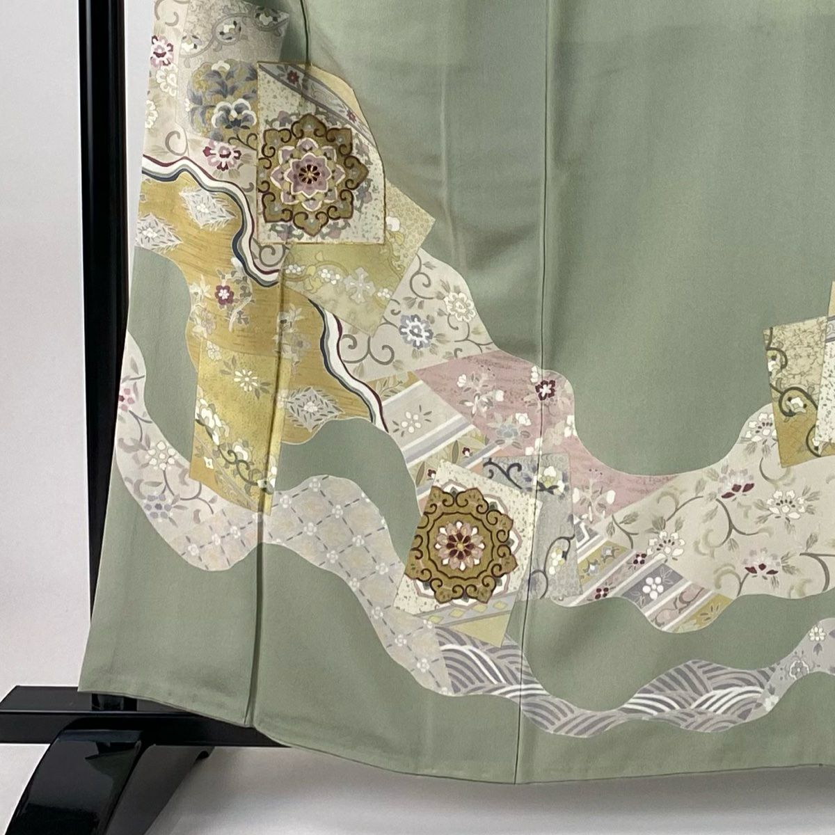 色留袖禮服 身長161.5cm 袖長63cm S 雙層 華紋 花唐草紋 金絲 金銀彩 灰綠 純蠶絲 秀品級