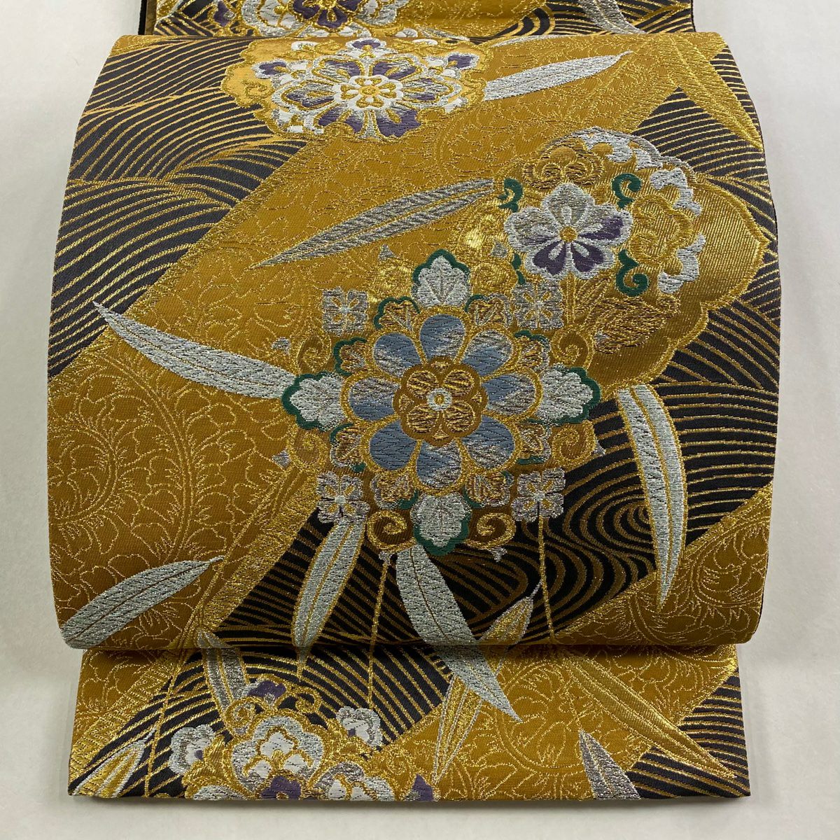 【美品】 袋帶 秀品級 雪輪 華紋 金銀彩 金金箔 金 六通 純蠶絲