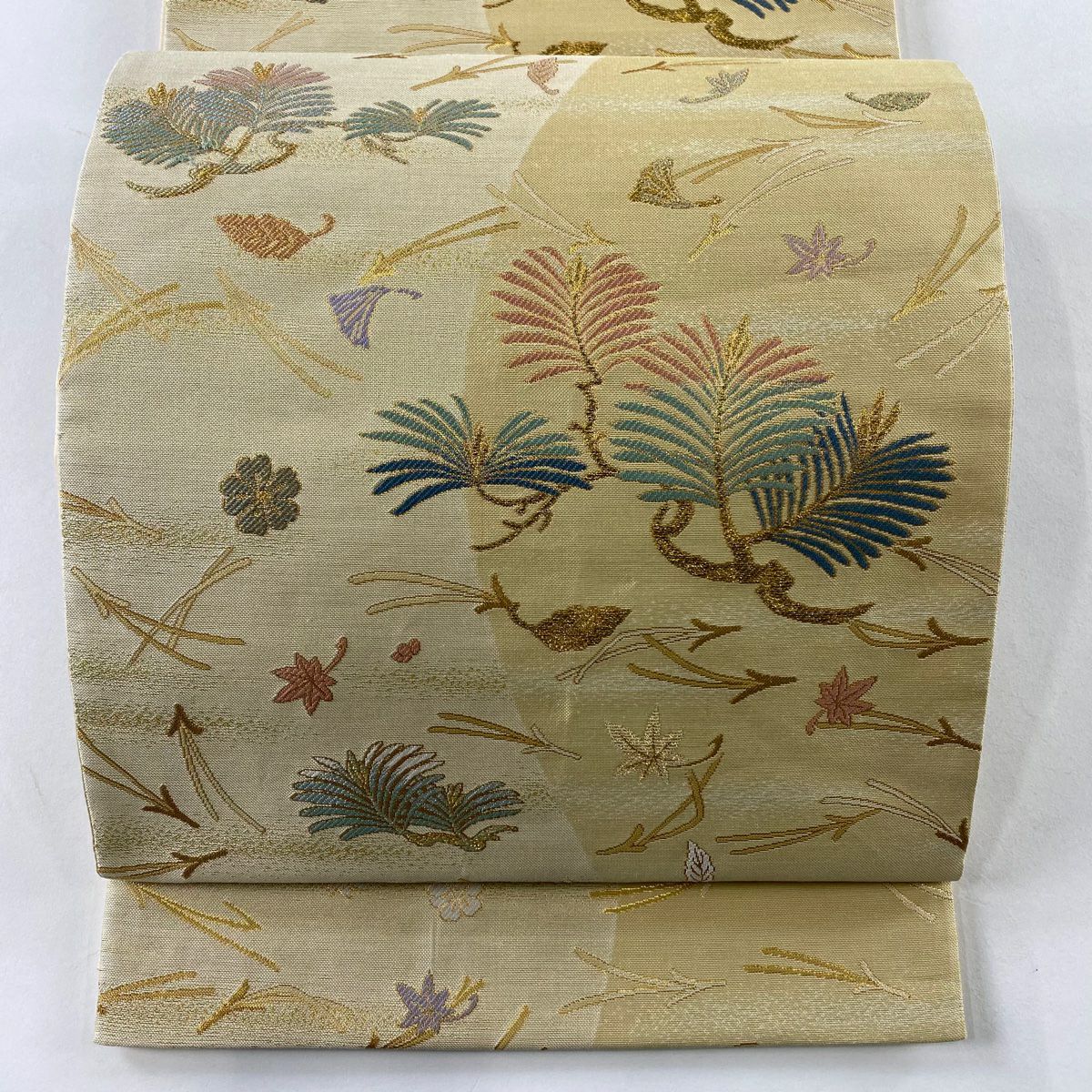 【美品】 袋帶 秀品級 若松樹 櫻花 刺繡 金線 米色 六通 純蠶絲