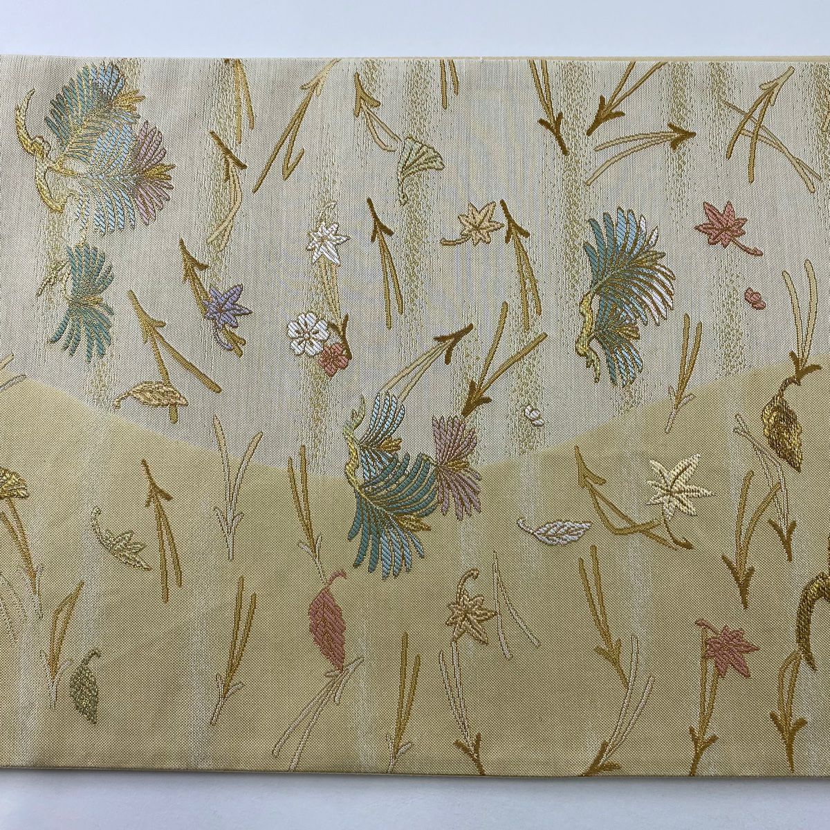 【美品】 袋帶 秀品級 若松樹 櫻花 刺繡 金線 米色 六通 純蠶絲
