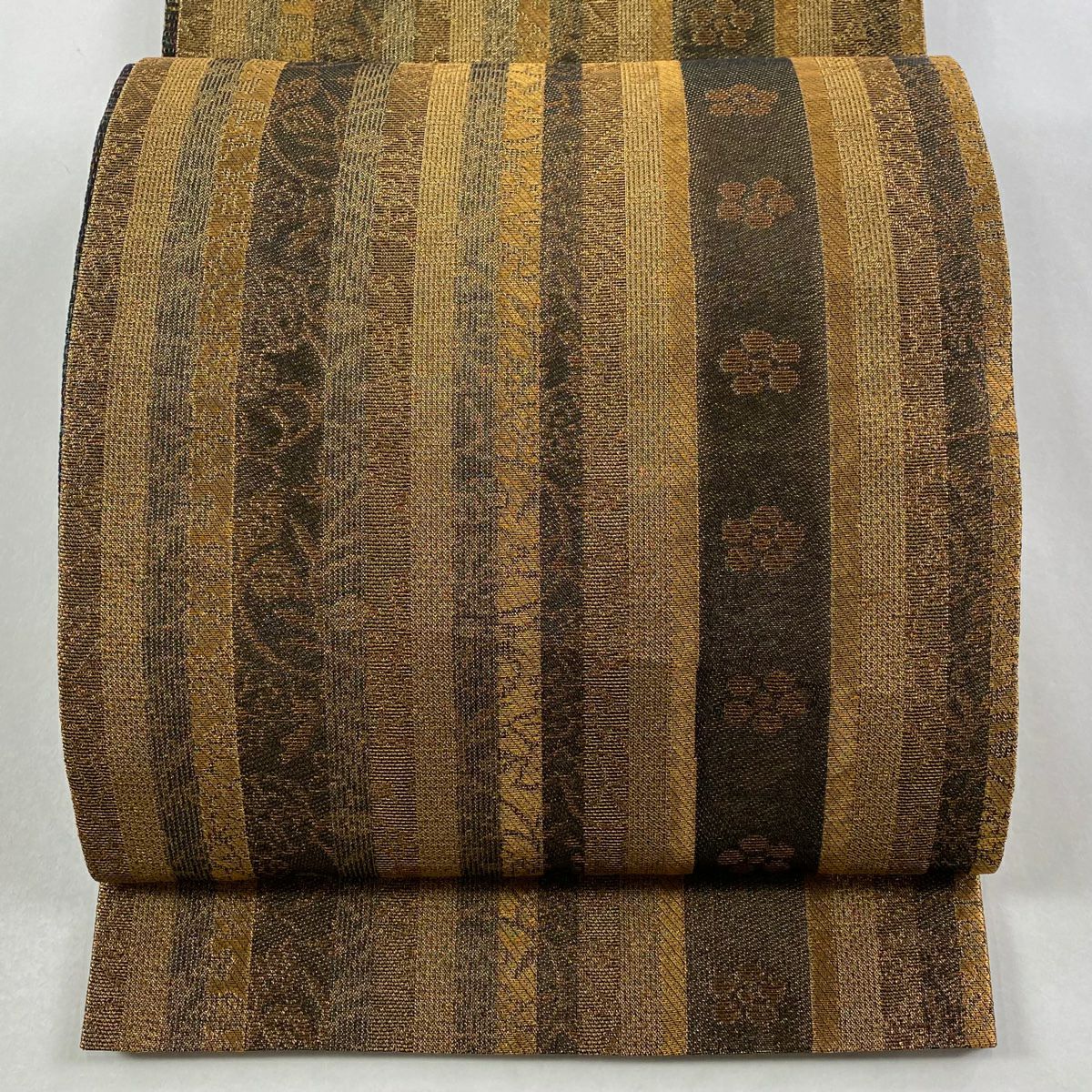 【美品】 袋帶 秀品級 條紋 梅花花 金絲 茶 全通 純蠶絲