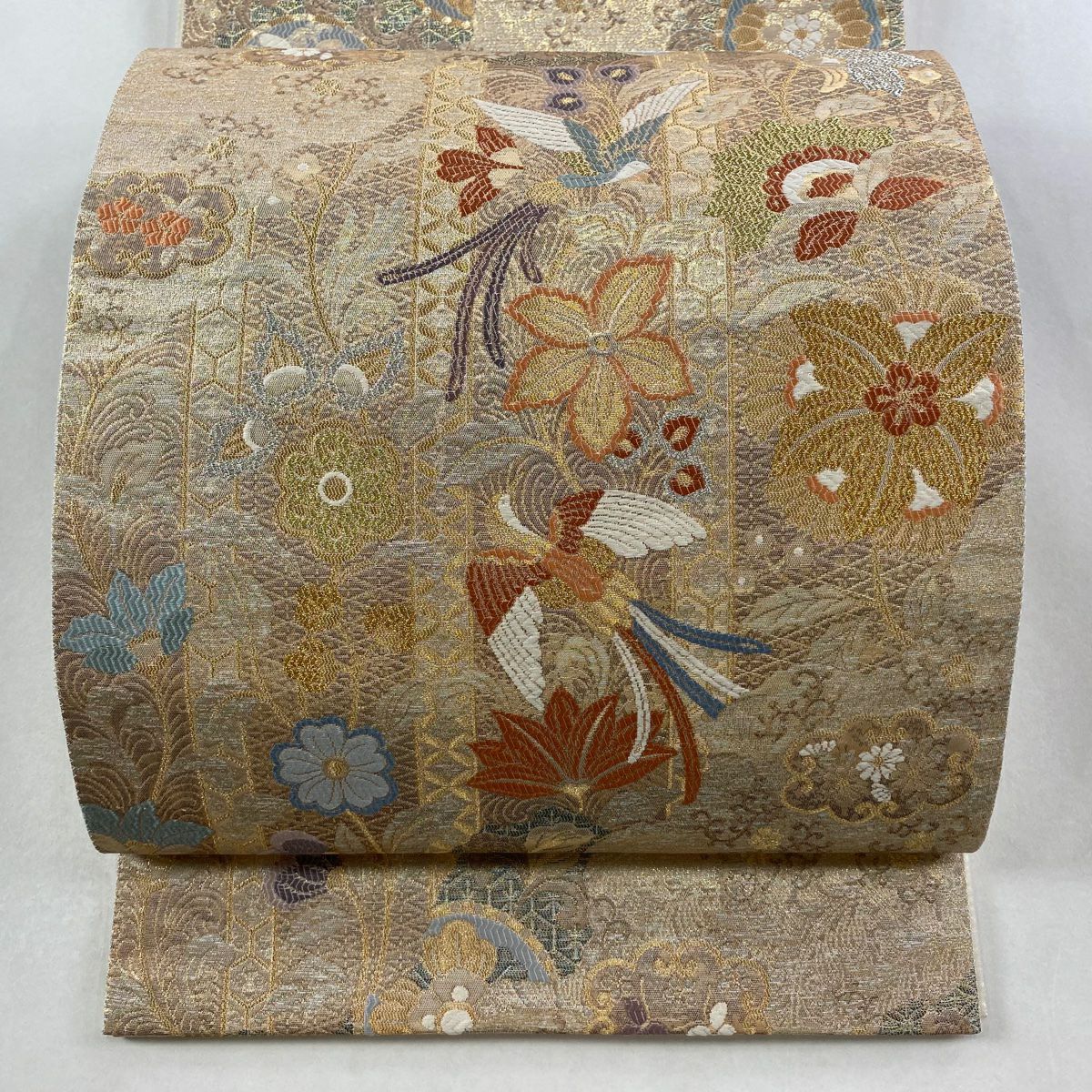 【美品】 袋帶 秀品級 尾長鳥 草花紋 金金箔 唐織 金色 六通 純蠶絲