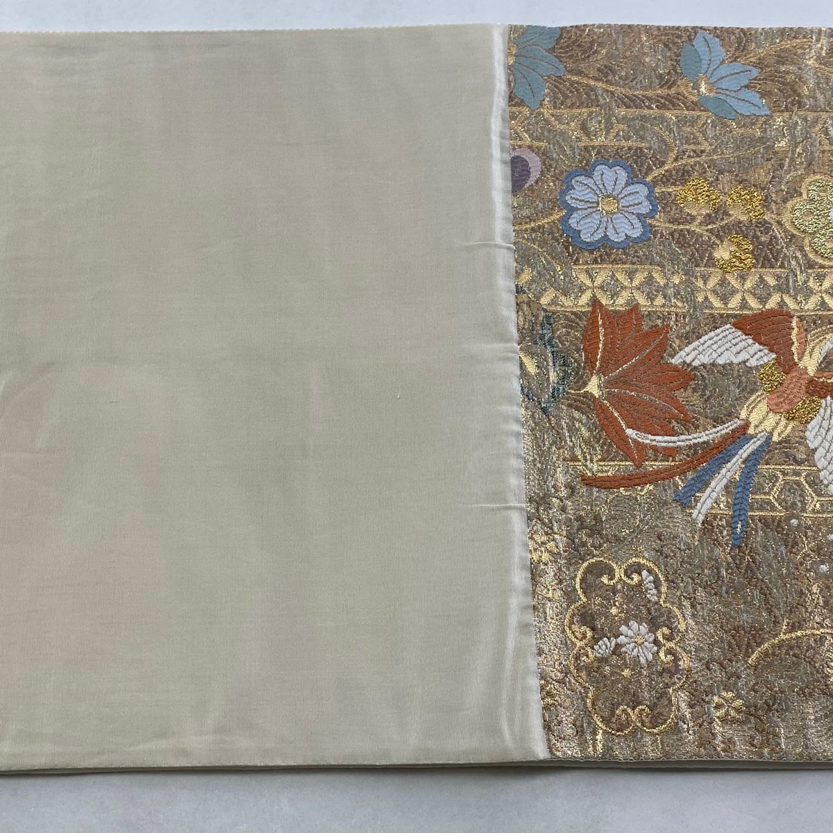 【美品】 袋帶 秀品級 尾長鳥 草花紋 金金箔 唐織 金色 六通 純蠶絲